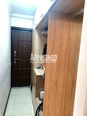 Продам двухкомнатную (2-комн.) квартиру, Первомайская ул, 3, Сосново п