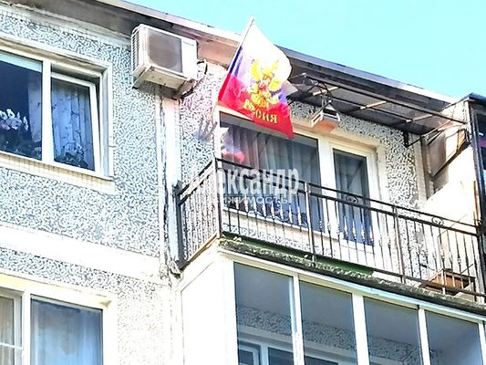 Продам двухкомнатную (2-комн.) квартиру, Первомайская ул, 3, Сосново п
