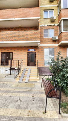 Продам однокомнатную (1-комн.) квартиру, Командорская ул, 3к2, Краснодар г
