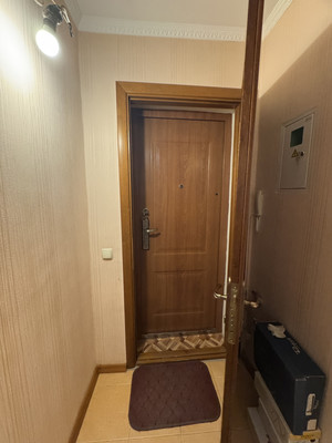 Продам трехкомнатную (3-комн.) квартиру, Залесская ул, 80, Симферополь г