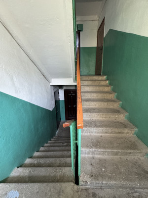 Продам трехкомнатную (3-комн.) квартиру, Залесская ул, 80, Симферополь г