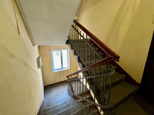 Продам двухкомнатную (2-комн.) квартиру, Озерная ул, 18, Калининград г