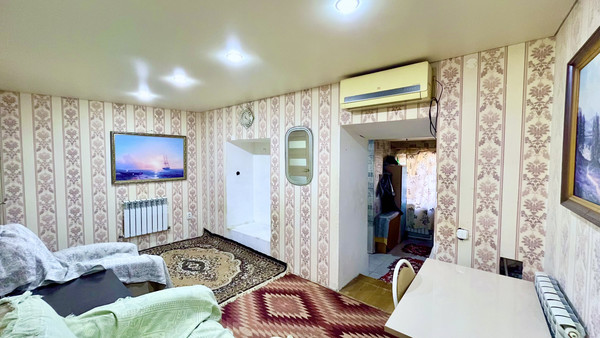 Продам трехкомнатную (3-комн.) квартиру, Набережная 1 Мая ул, 48, Астрахань г