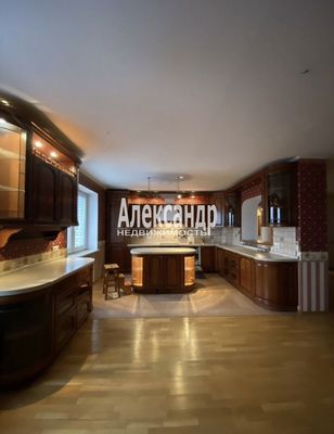 Продам трехкомнатную (3-комн.) квартиру, Комендантский пр-кт, 34к1, Санкт-Петербург г