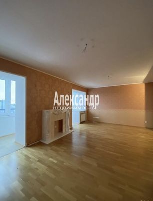 Продам трехкомнатную (3-комн.) квартиру, Комендантский пр-кт, 34к1, Санкт-Петербург г