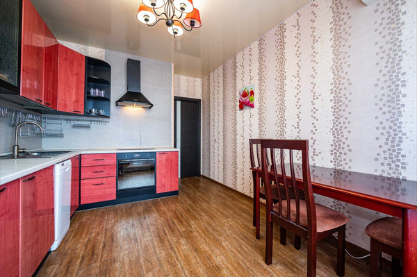 Продам трехкомнатную (3-комн.) квартиру, им. Леонида Лаврова (Пашковский жилой ма ул, 8к5, Краснодар г