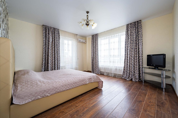 Продам трехкомнатную (3-комн.) квартиру, им. Леонида Лаврова (Пашковский жилой ма ул, 8к5, Краснодар г