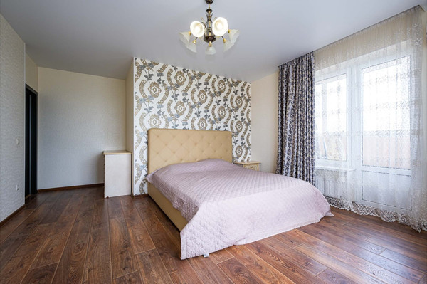 Продам трехкомнатную (3-комн.) квартиру, им. Леонида Лаврова (Пашковский жилой ма ул, 8к5, Краснодар г