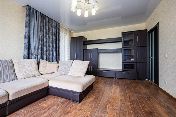 Продам трехкомнатную (3-комн.) квартиру, им. Леонида Лаврова (Пашковский жилой ма ул, 8к5, Краснодар г