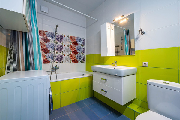 Продам трехкомнатную (3-комн.) квартиру, им. Леонида Лаврова (Пашковский жилой ма ул, 8к5, Краснодар г