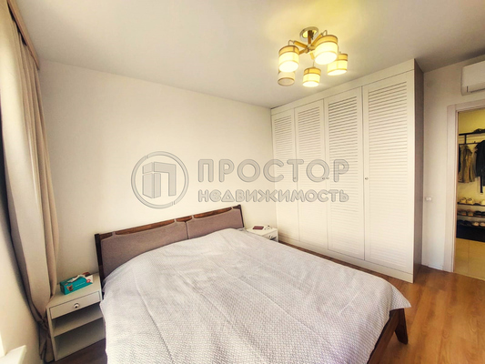 Продам двухкомнатную (2-комн.) квартиру, Полярная ул, 27к1, Москва г