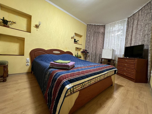 Продам коммерческое помещение 182 м2, Гагариной ул, 25, Утес п