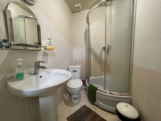 Продам коммерческое помещение 182 м2, Гагариной ул, 25, Утес п