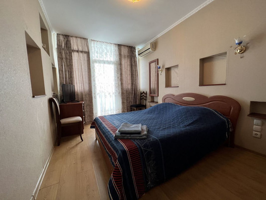 Продам коммерческое помещение 182 м2, Гагариной ул, 25, Утес п