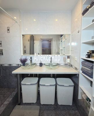 Продам двухкомнатную (2-комн.) квартиру, Питерский пр-кт, 1, Новоселье гп