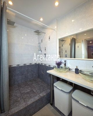 Продам двухкомнатную (2-комн.) квартиру, Питерский пр-кт, 1, Новоселье гп