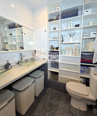 Продам двухкомнатную (2-комн.) квартиру, Питерский пр-кт, 1, Новоселье гп