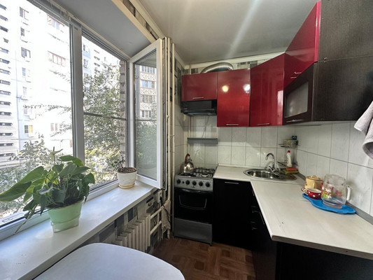Продам однокомнатную (1-комн.) квартиру, Куликова ул, 56к1, Астрахань г