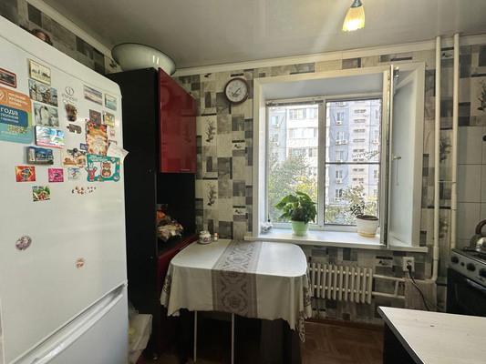 Продам однокомнатную (1-комн.) квартиру, Куликова ул, 56к1, Астрахань г