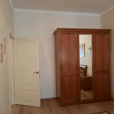 Продам двухкомнатную (2-комн.) квартиру, Новозаводская ул, 8, Москва г