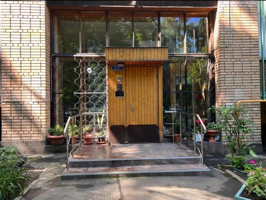 Продам двухкомнатную (2-комн.) квартиру, Мосфильмовская ул, 11к3, Москва г