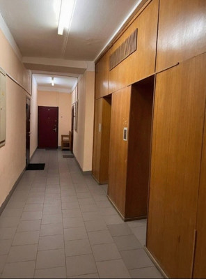 Продам двухкомнатную (2-комн.) квартиру, Мосфильмовская ул, 11к3, Москва г