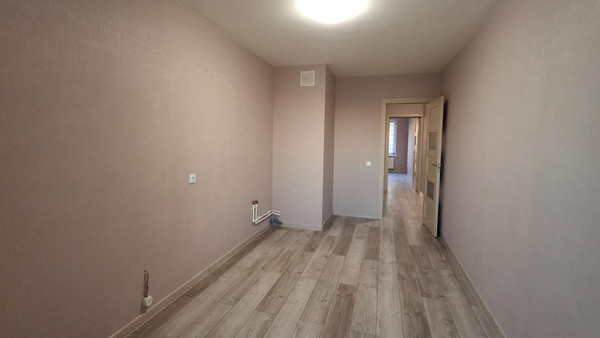 Продам однокомнатную (1-комн.) квартиру, Русановская ул, 16к3, Санкт-Петербург г