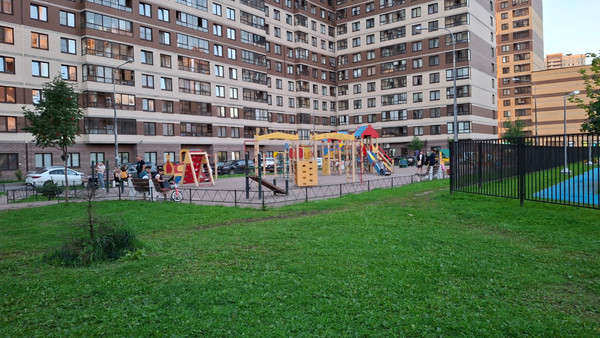 Продам однокомнатную (1-комн.) квартиру, Русановская ул, 16к3, Санкт-Петербург г