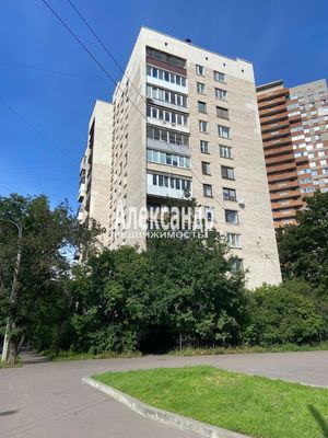 Продам двухкомнатную (2-комн.) квартиру, 2-й Муринский пр-кт, 16, Санкт-Петербург г