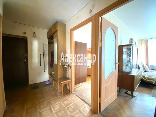 Продам двухкомнатную (2-комн.) квартиру, 2-й Муринский пр-кт, 16, Санкт-Петербург г