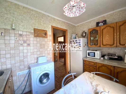 Продам двухкомнатную (2-комн.) квартиру, 2-й Муринский пр-кт, 16, Санкт-Петербург г