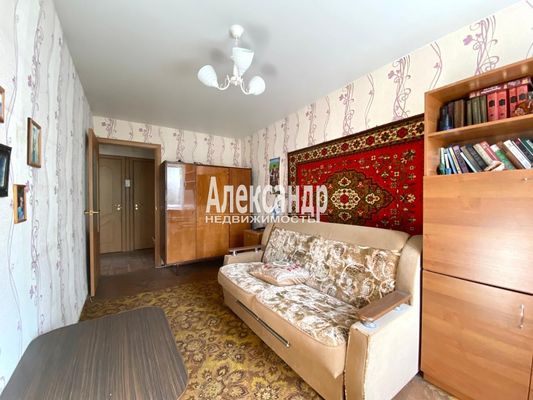 Продам двухкомнатную (2-комн.) квартиру, 2-й Муринский пр-кт, 16, Санкт-Петербург г