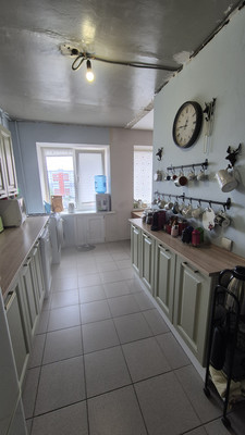 Продам трехкомнатную (3-комн.) квартиру, Калинина ул, 30, Пермь г