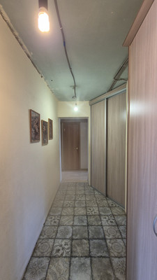 Продам трехкомнатную (3-комн.) квартиру, Калинина ул, 30, Пермь г