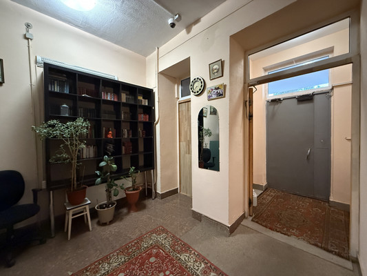 Продам двухкомнатную (2-комн.) квартиру, Рублёвское ш, 81к2, Москва г