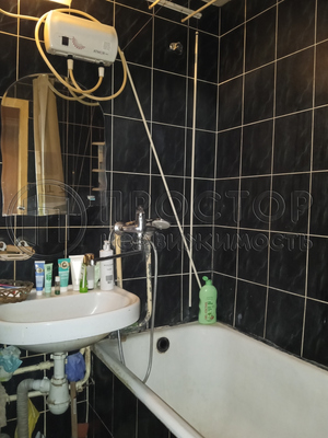 Продам однокомнатную (1-комн.) квартиру, Медиков ул, 28к3, Москва г
