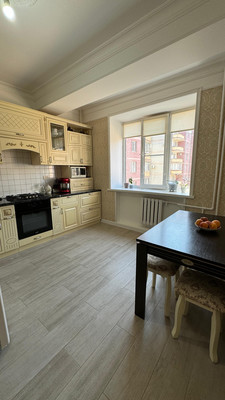 Продам трехкомнатную (3-комн.) квартиру, Красноярская ул, 12к2, Махачкала г