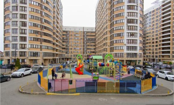 Продам трехкомнатную (3-комн.) квартиру, им. Леонида Лаврова (Пашковский жилой ма ул, 8к5, Краснодар г