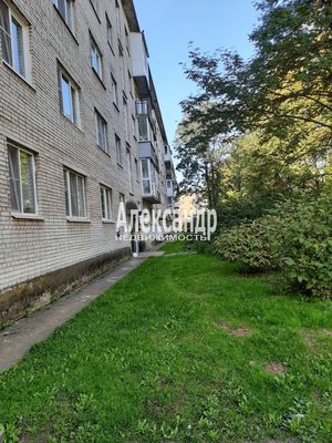 Продам трехкомнатную (3-комн.) квартиру, Новая ул, 16, Кировск г