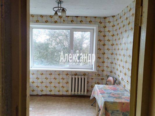 Продам однокомнатную (1-комн.) квартиру, Юбилейная ул, 5, Кирпичное п