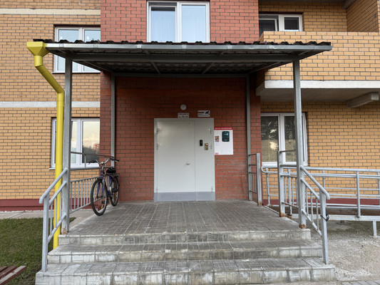 Продам однокомнатную (1-комн.) квартиру, им Владимира Махалина мкр, 33, Дмитров г