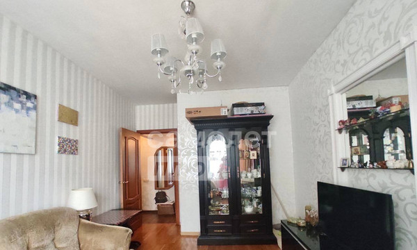 Продам двухкомнатную (2-комн.) квартиру, Дербеневская наб, 13к1, Москва г