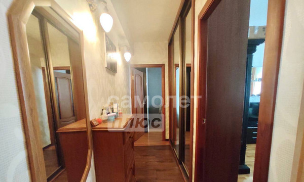 Продам двухкомнатную (2-комн.) квартиру, Дербеневская наб, 13к1, Москва г