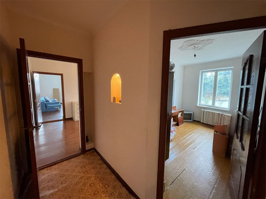 Продам трехкомнатную (3-комн.) квартиру, Головко ул, 93, Нальчик г
