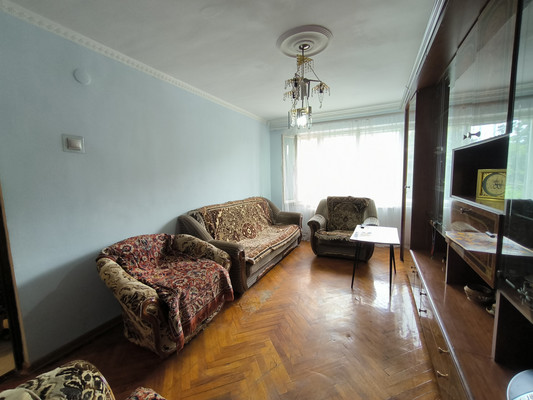 Продам двухкомнатную (2-комн.) квартиру, Ватутина ул, 24, Нальчик г