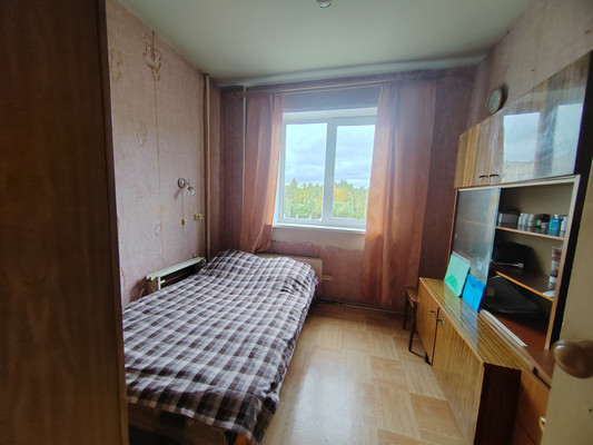 Продам трехкомнатную (3-комн.) квартиру, Максарева ул, 13, Нижний Тагил г