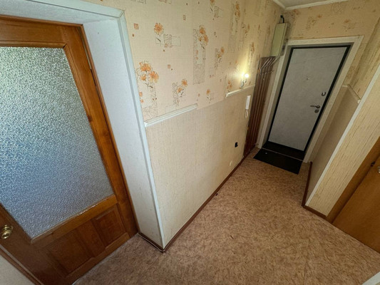 Продам двухкомнатную (2-комн.) квартиру, Первостроителей пр-кт, 37, Комсомольск-на-Амуре г