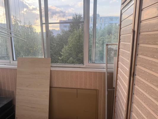 Продам трехкомнатную (3-комн.) квартиру, Голубинская ул, 15/10, Москва г