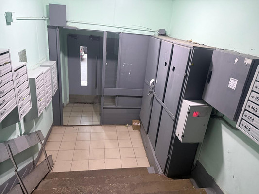 Продам трехкомнатную (3-комн.) квартиру, Голубинская ул, 15/10, Москва г