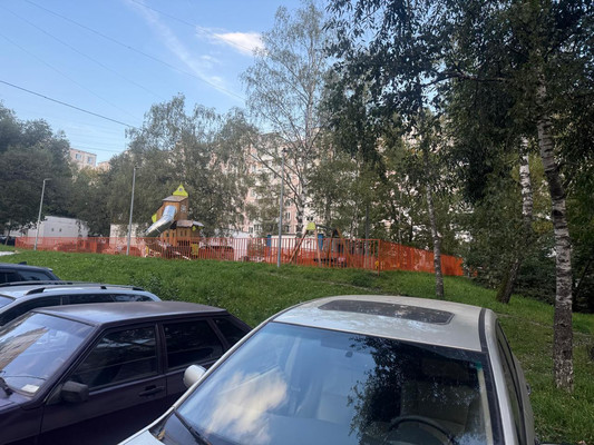 Продам трехкомнатную (3-комн.) квартиру, Голубинская ул, 15/10, Москва г